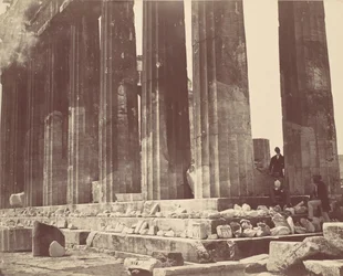 [Detalles de la columnata del Partenón, Atenas], ca. 1870s