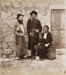 Retrato de tres hombres judíos en Jerusalén