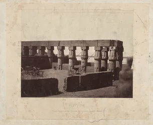 Restanten van de Luxortempel Templo de Louksor, vista general de las columnatas medias (Tebas) (título sobre el objeto) Egipto (título de la serie sobre el objeto)