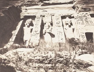 Abou-Sembil, Petit Spéos - Parte izquierda de la fachada