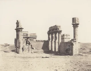 Erment Hermonthis, Vista General de las Ruinas -Templo y Mammisi