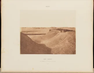 Ibrîm (Premnis). Vista general de la ciudad y el desierto