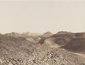 Nubia, alrededores de Ibrim, cadena arábica - Vista de un barranco