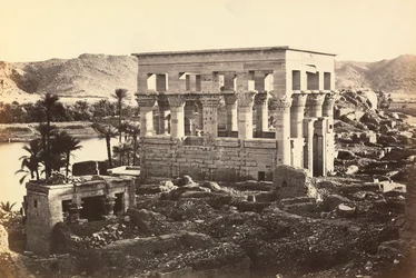 "Egipto y Palestina": pabellón de Trajano en el complejo monumental de Philae, Isla de Agilkia, alrededores de Asuán, Egipto