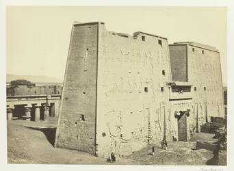 El Gran Pilón en Edfu, Alto Egipto, 1857