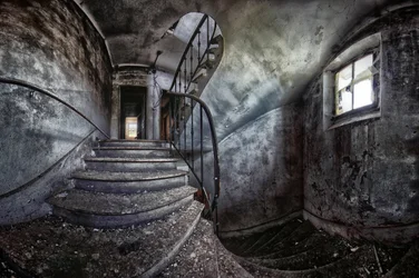 Escalera de caracol abandonada