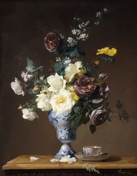 Rosas y otras flores en un jarrón azul y blanco y una taza de té en un borde, 1876