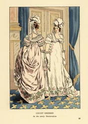 Mujeres con tocados de plumas y vestidos bordados lujosamente, corte del Rey Luis XVIII, alrededor de 1817. Interior con cortinas azules y alfombra de flor de lis. Vestidos de corte en la primera Restauración, París. Litografía coloreada a mano por R.V. de