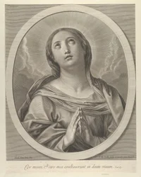 La Virgen en oración, mirando hacia arriba con nubes detrás de ella, en un marco ovalado, después de Reni