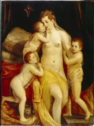 Alegoría de la Caridad. Tres niños con expresiones compasivas se acercan tiernamente a su madre de rostro triste para consolarla. Pintura de Frans Floris la Ingle (1519-1570), óleo sobre madera. arte holandés