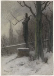 Crucifijo en un bosque nevado