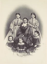 [Retrato de una Mujer Sentada Rodeada por Cinco Niñas, Sentadas y de Pie], 1850s-60s