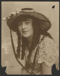 [Retrato de mujer]