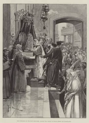 Jueves Santo en el Santo Sepulcro, besando la columna en la que Cristo fue flagelado