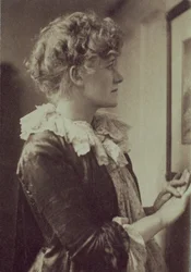 Retrato fotográfico de Ellen Terry (1847-1928) por Frederick Hollyer (1837-1933)