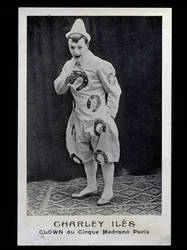 Payaso Charley Iles (1876-?) del circo Medrano en París, circa 1910, postal, Francia, siglo XX