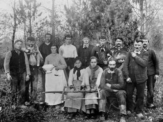 Campamento de tala con su familia, región de Chaumont