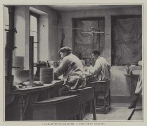 Taller de pulido en la fábrica de porcelana de Sèvres, Francia