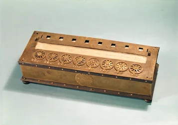 Máquina de calcular inventada por Blaise Pascal (1623-62)