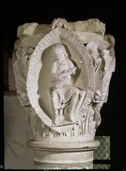 Capitel que representa la Primera Llave del Canto Llano con un músico de salterio, c.1095