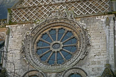 Representación de la Rueda de la Fortuna en la fachada norte