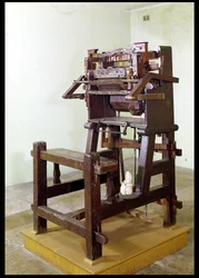 Primer telar para tejer medias, 1750