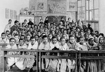 Escuela francesa en Cabilia, 1891