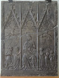 Estela funeraria de la familia Sacquespee, del cementerio de San Nicasio en Arras, 1376
