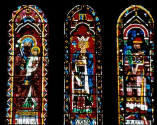 Arte gótico: Santa Ana la Mayor, Salomón y Aarón. Lancetas bajo la Rosácea del Norte (llamada Rosácea de la Virgen, circa 1235) de la Catedral de Notre Dame de Chartres (Eure et Loir).