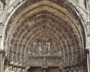 Arte Gótico: Tímpano de la bahía central del portal sur de la Basílica de Notre Dame de Chartres