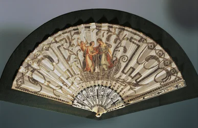 Abanico con Venus y Juno