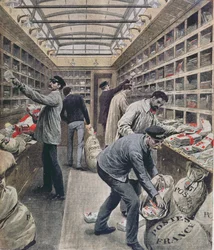Interior de un vagón postal ferroviario francés en el momento de la huelga postal francesa en 1909, ilustración de Le Petit Journal, 28 de marzo de 1909