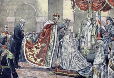 El rey Fernando I de Rumanía corona a su reina