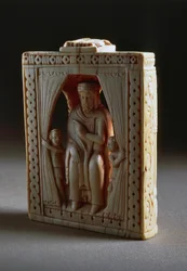Rey, pieza de ajedrez de marfil, Francia