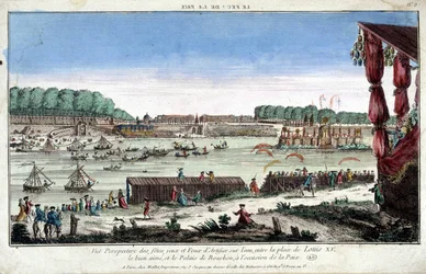 Vista en perspectiva de fiestas, juegos y fuegos artificiales en el agua, entre Place Louis XV y Palais Bourbon, con motivo de la Paz