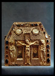 Relicario de Pipino I (803-38) Rey de Aquitania (madera recubierta de oro incrustado con piedras preciosas)