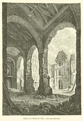 Ruinas del Hôtel de Ville, patio de las oficinas