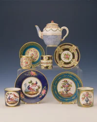 Selección de teteras, platos y tazas, c.1770