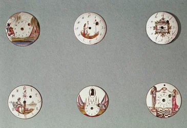 Seis relojes de bolsillo decorados con símbolos revolucionarios (metal y esmalte)