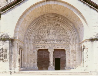 Portal sur, siglos XII-XIII