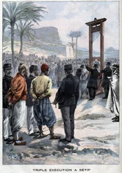 La guillotina francesa tres rebeldes en Setif en Argelia - en "Le Petit Parisien"