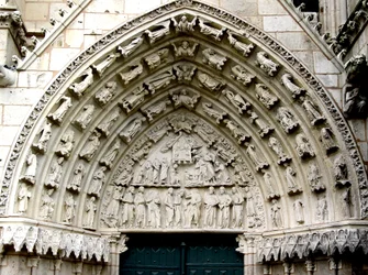 La incredulidad de Santo Tomás, del tímpano derecho de la fachada oeste