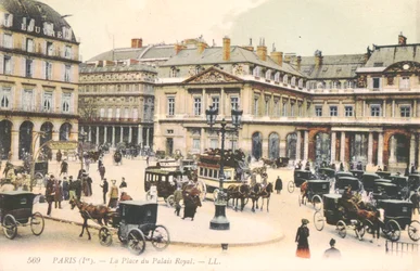 La Place du Palais Royal en París, 1910