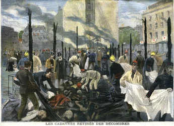 El incendio del Bazar de Charité, los cadáveres sacados de los escombros por los socorristas