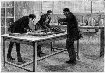 Trepanación de un conejo en el laboratorio de Louis Pasteur (1822-1895), para el estudio de la rabia, dibujo del natural de C. Gilbert. Grabado en «La Nature. Revue des sciences et de ses applications aux arts et à l