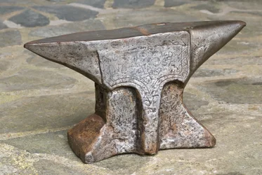 Yunque de doble cuerno, 1787