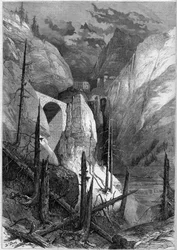 Vista del desfiladero y el fuerte de Finstermunz (1471). Tirol, Suiza