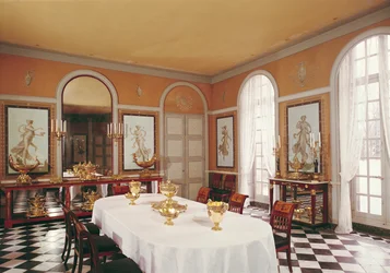 Vista del comedor con frescos de estilo pompeyano de Louis Lafitte (1770-1828)