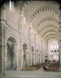 Vista del interior de la nave, siglo XII