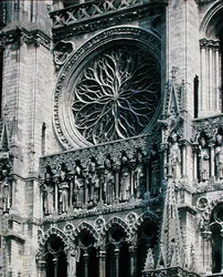 Vista del rosetón en la fachada oeste, 1225-30